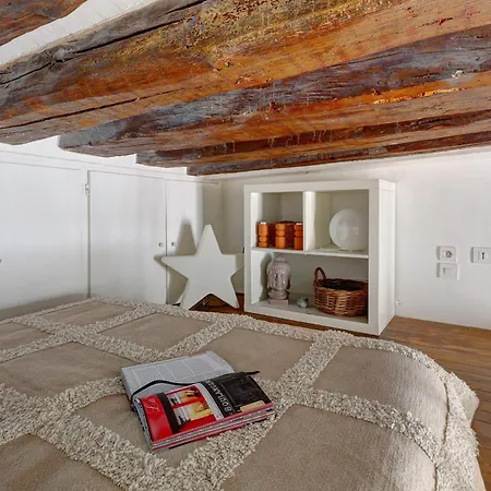 Le Marais & Pompidou - Cityapartmentstay *